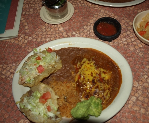 Los Barrios - enchiladas