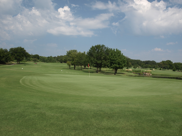 Grapevine Golf Course - Mockingbird - No. 1