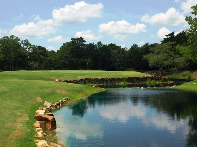The Falls Resort golf course - hole 12