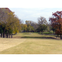 The Lakes Course at Firewheel starts out with a blind, uphill tee shot to a 90-degree dogleg.