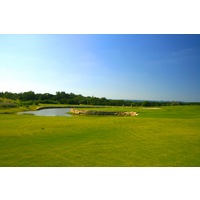 The Vaaler Creek Golf Club's par-3 15th hole features a peninsula green. 