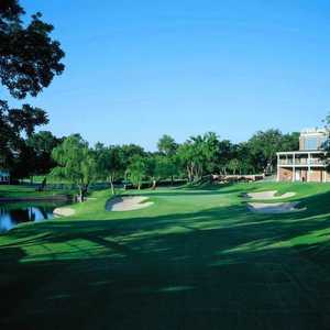 Colonial CC: clubhouse