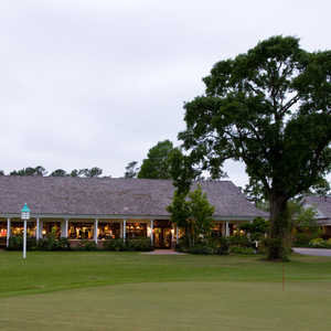 Champions GC: clubhouse