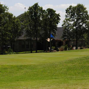 Twisted Oaks GC: Clubhouse