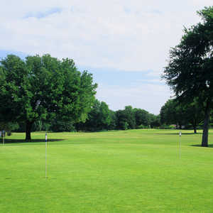 Meadowbrook Park GC: putting green